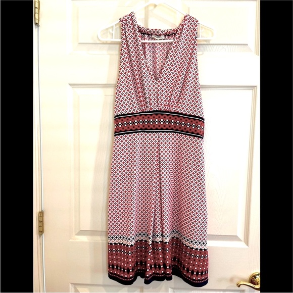 Max Studio Dresses & Skirts - MAX STUDIO sleeveless dress